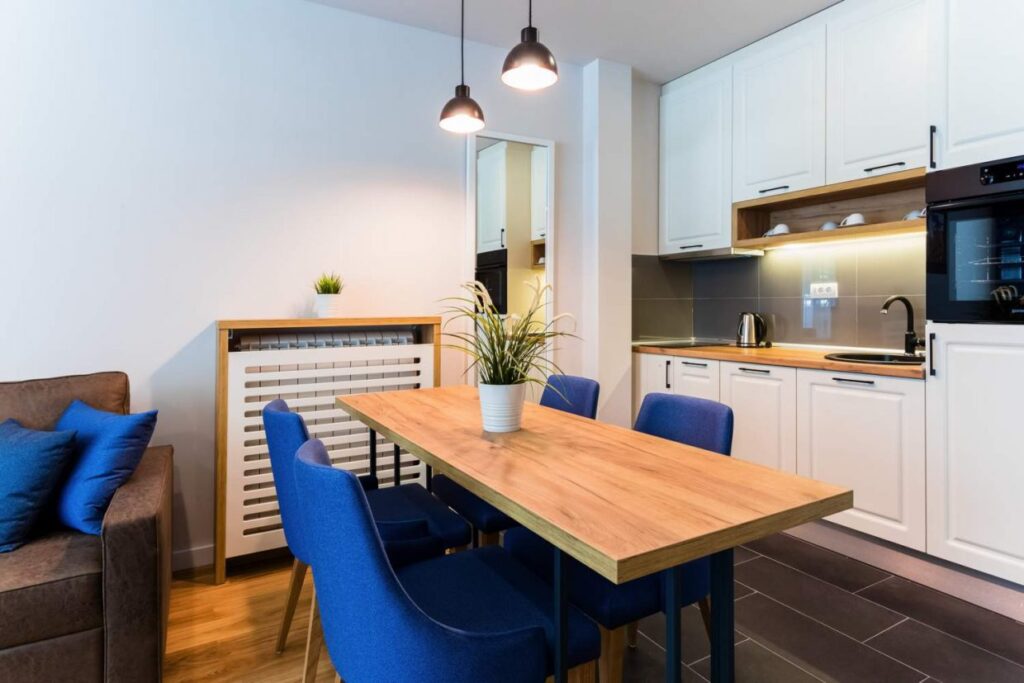 HC0A0064-1240×827-1-1