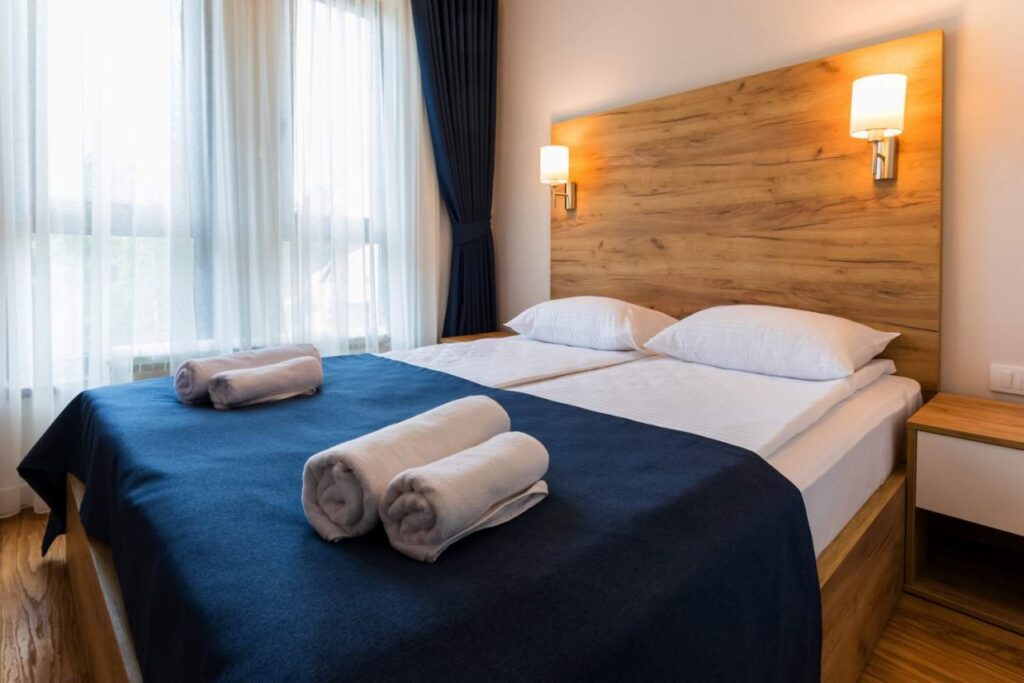 HC0A0067-1240×827-1-1