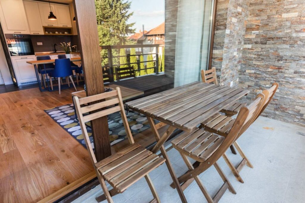 HC0A0212-1240×827-1-1