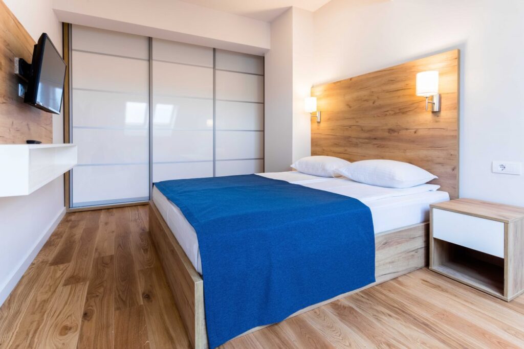 HC0A9235-1240×827-1-1