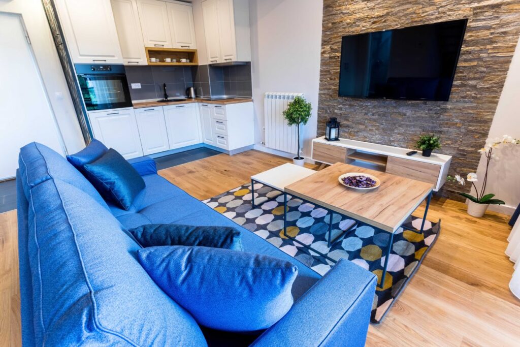 HC0A9282-1240×827-1-1