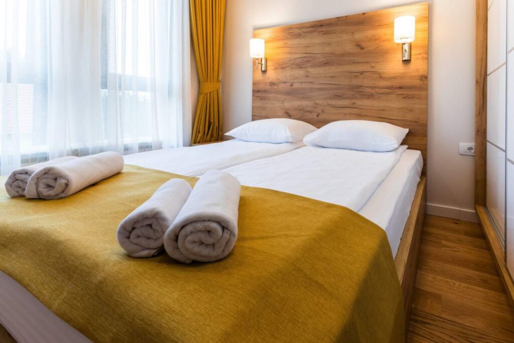 HC0A9562-1240×827-1-1