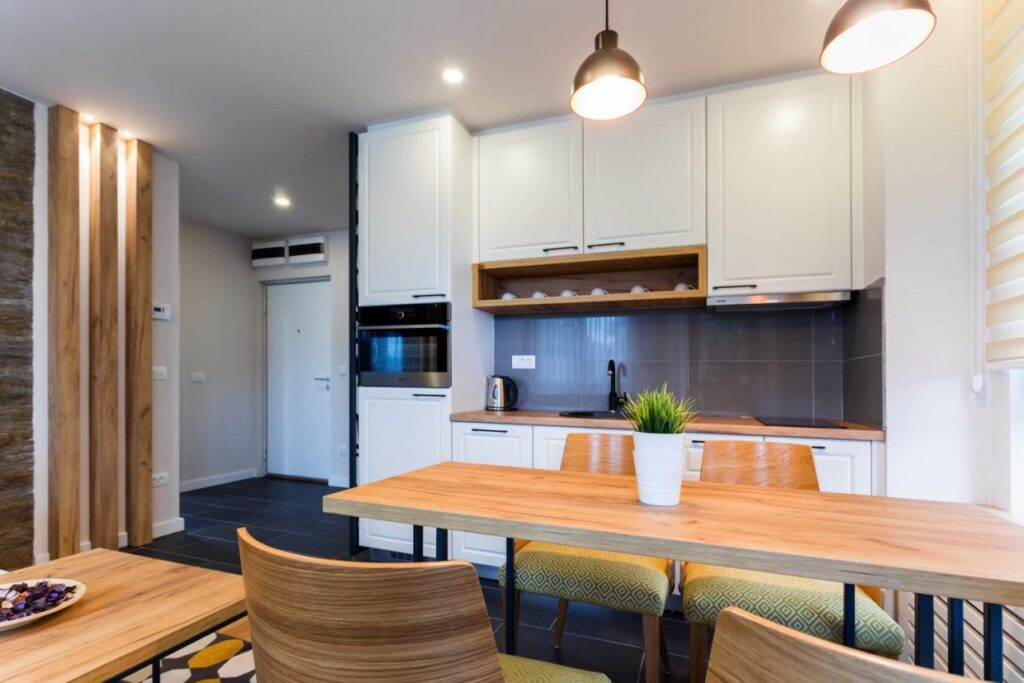 HC0A9582-1240×827-1-1