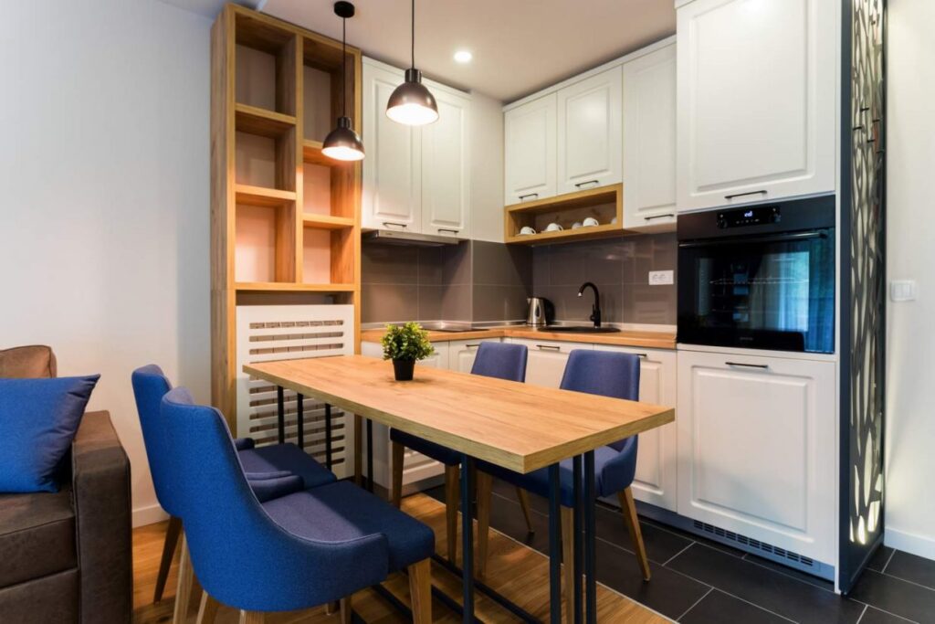 HC0A9632-1240×827-1-1