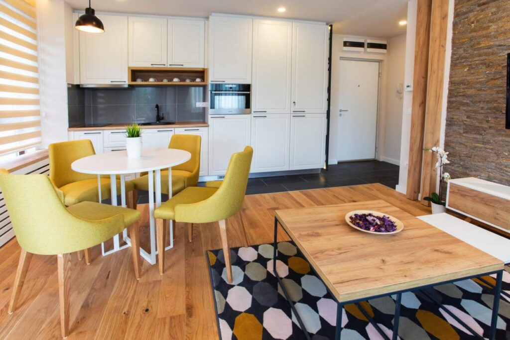 HC0A9737-1240×827-1-1