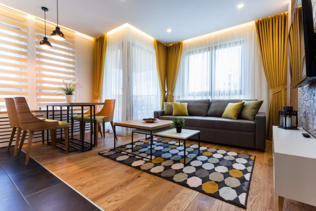 HC0A9747-1240×827-1-1