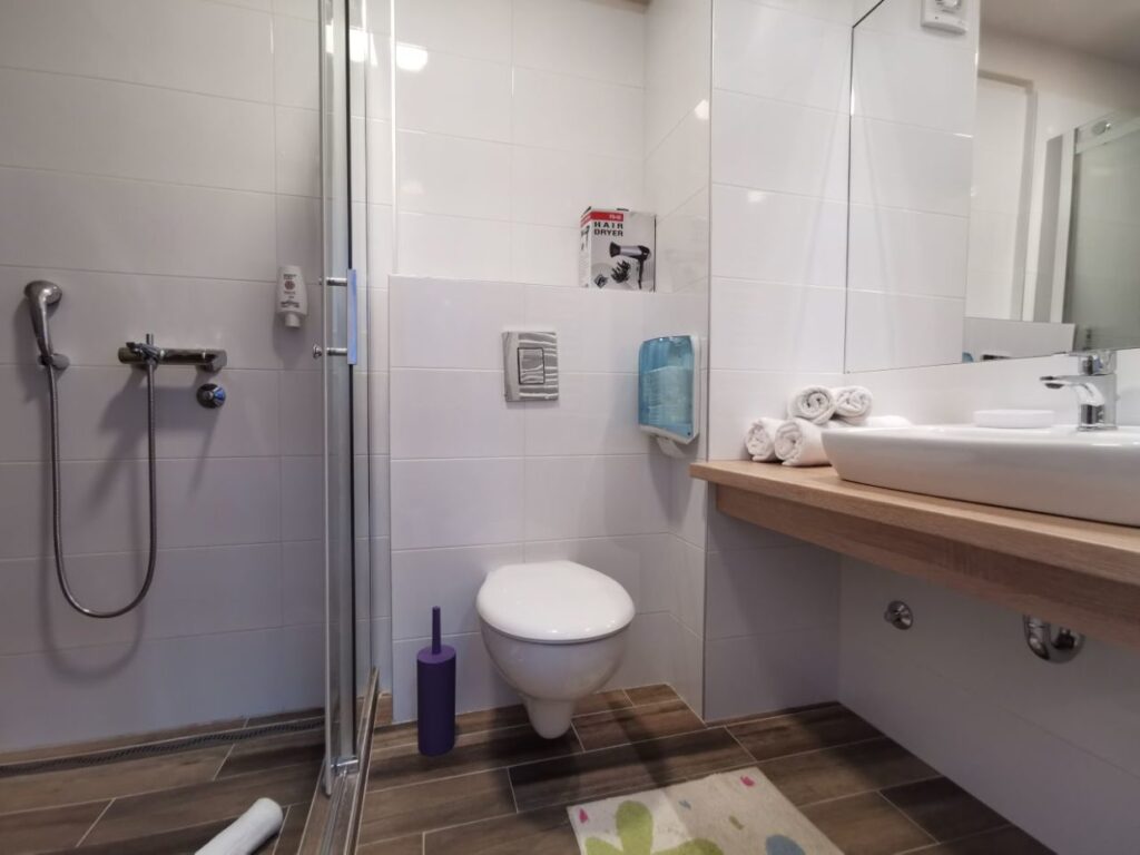 IMG_20200428_102444-1-1240×930-1-5