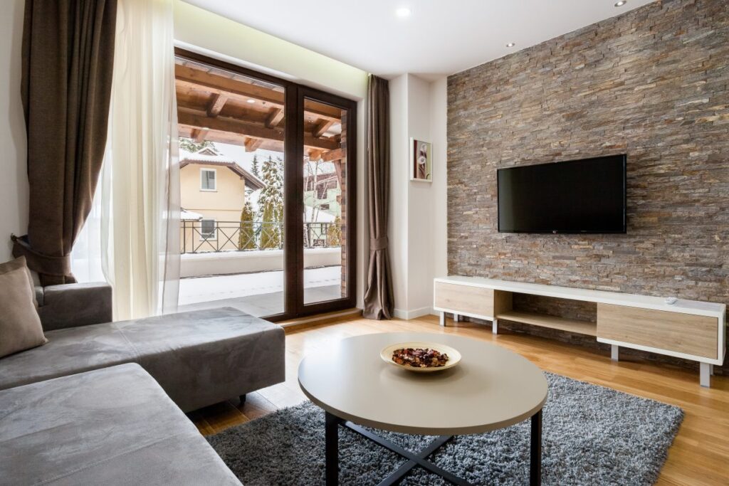 IMG_4544-1240×827-1-1