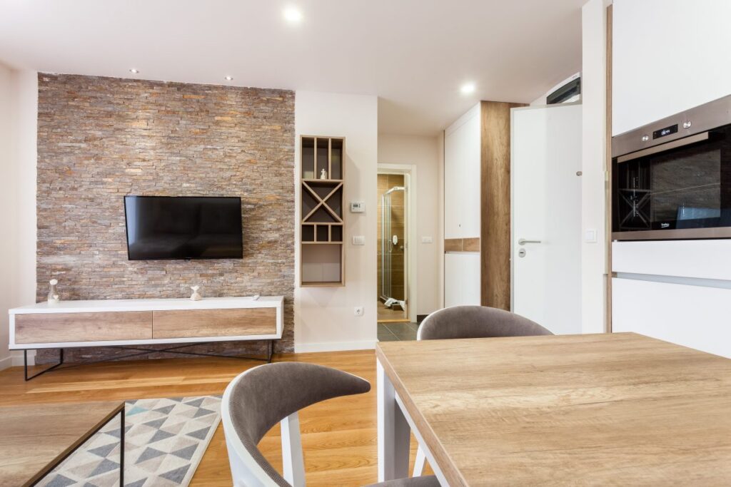 IMG_4637-1240×827-1-1