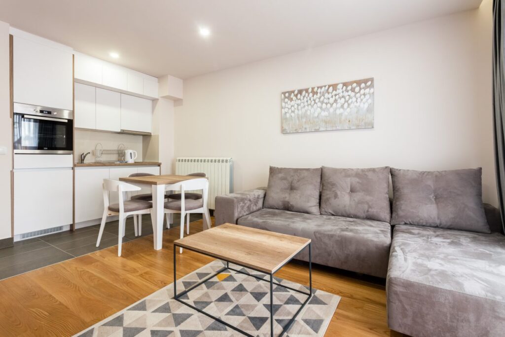 IMG_4640-1-1240×827-1-1