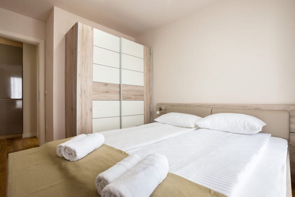 IMG_4775-1240×827-1-1