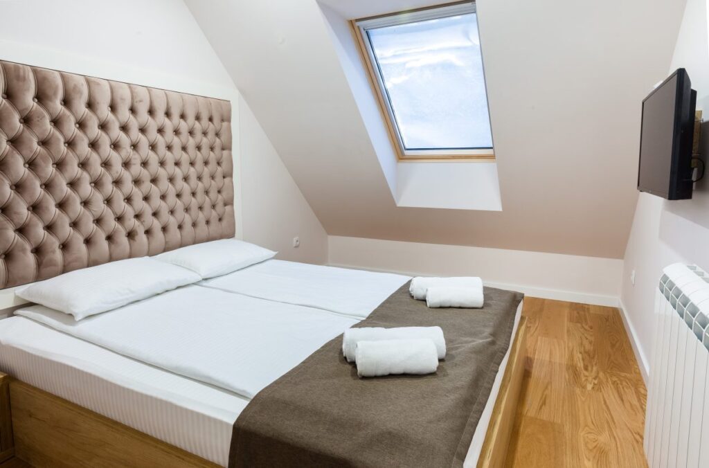 IMG_4961-1240×818-1-1