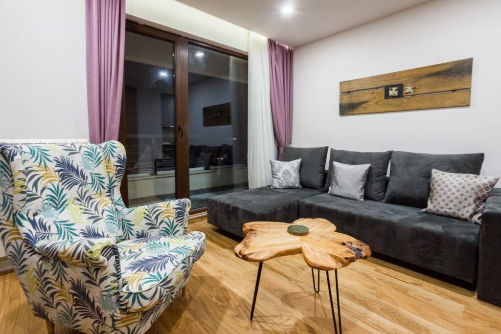 IMG_5077-1240×827-1-1