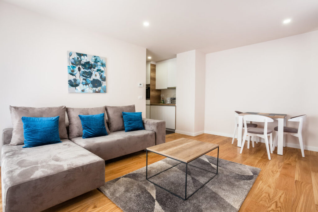 IMG_5195-1-1240×827-1-1