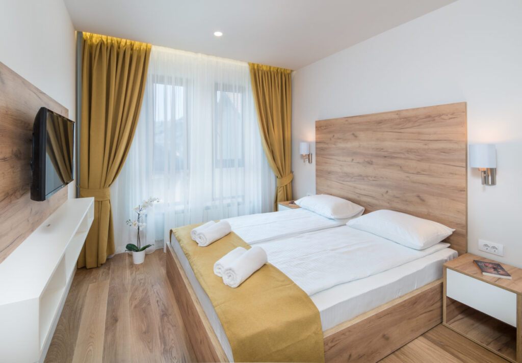 LUKA KOPRIVICA – LUKA3RD@GMAIL.COM