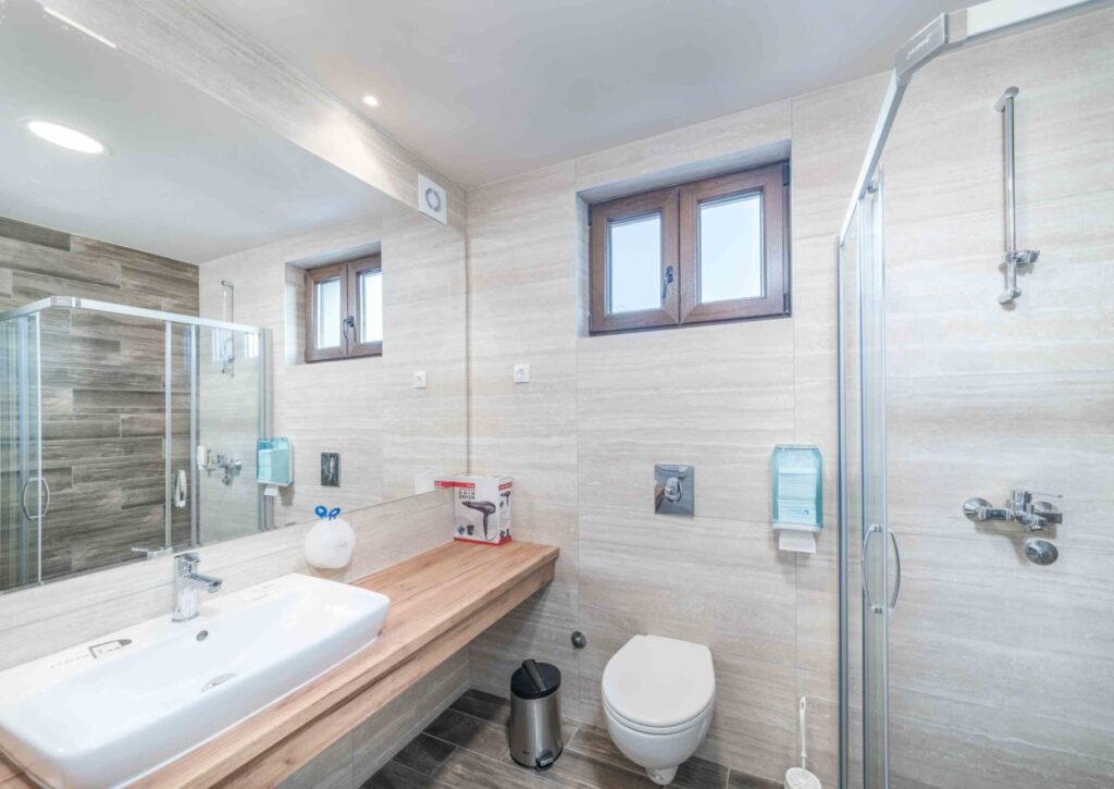 LUKA KOPRIVICA – LUKA3RD@GMAIL.COM