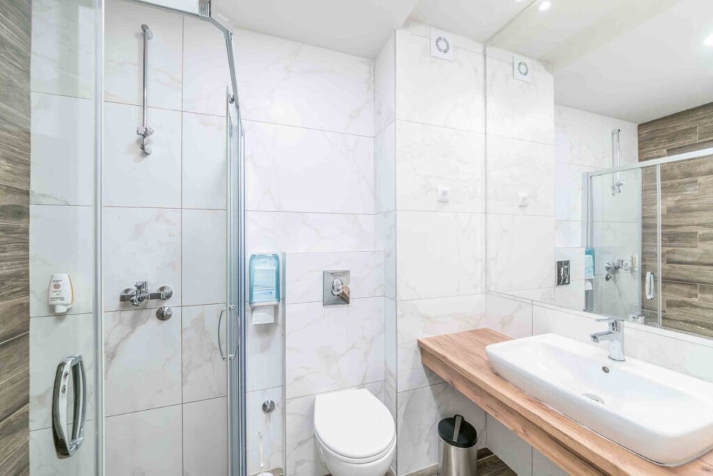 LUKA KOPRIVICA – LUKA3RD@GMAIL.COM