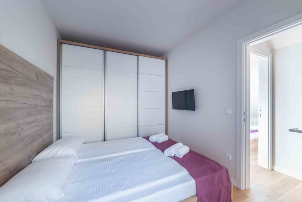 LUKA KOPRIVICA – LUKA3RD@GMAIL.COM