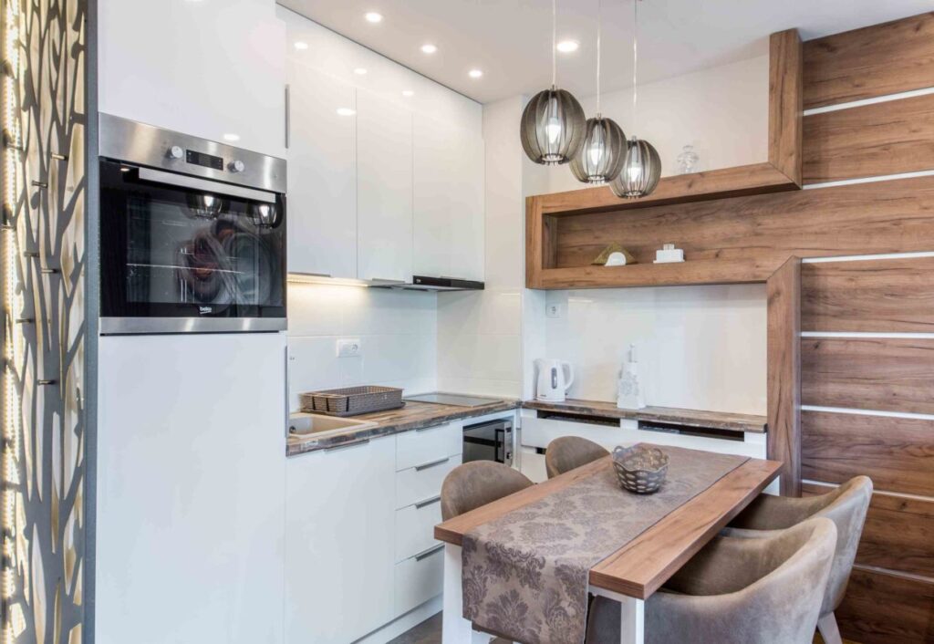 LUKA KOPRIVICA – LUKA3RD@GMAIL.COM