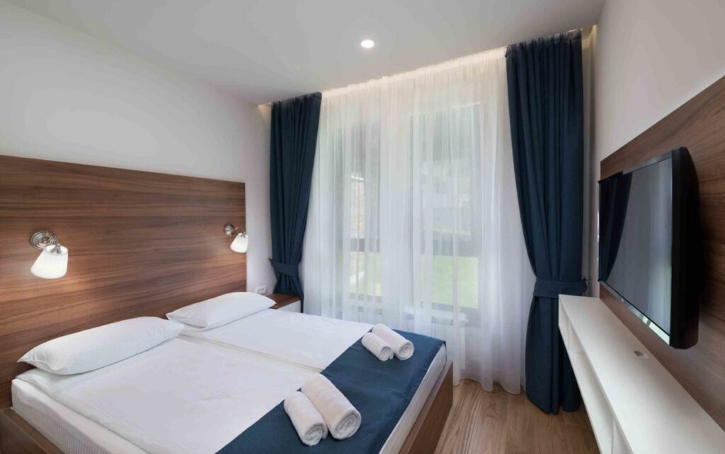 LUKA KOPRIVICA – LUKA3RD@GMAIL.COM