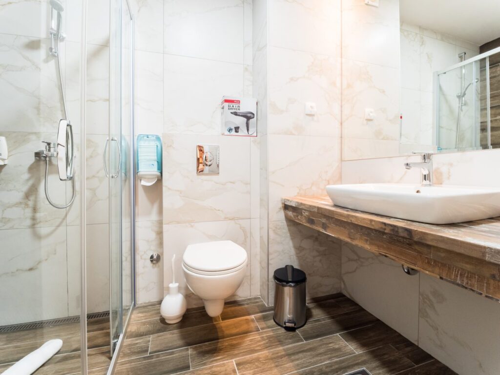 PANA9523-1240×930-1-1