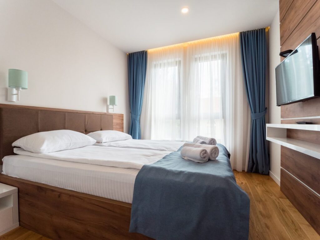 PANA9533-1240×930-1-1